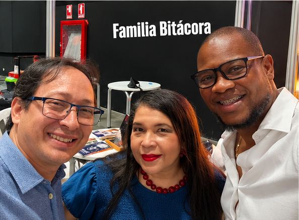 Michael Daniels con lectores en la Familia Bitácora